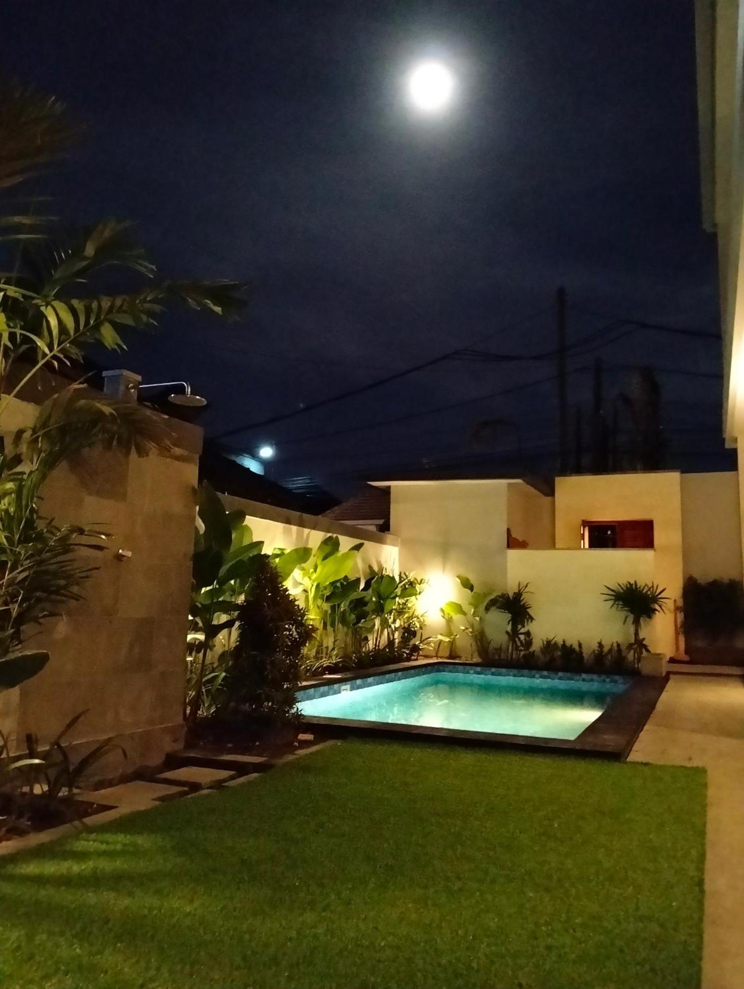 Kutus Bali Guesthouse Sanur  Exterior photo