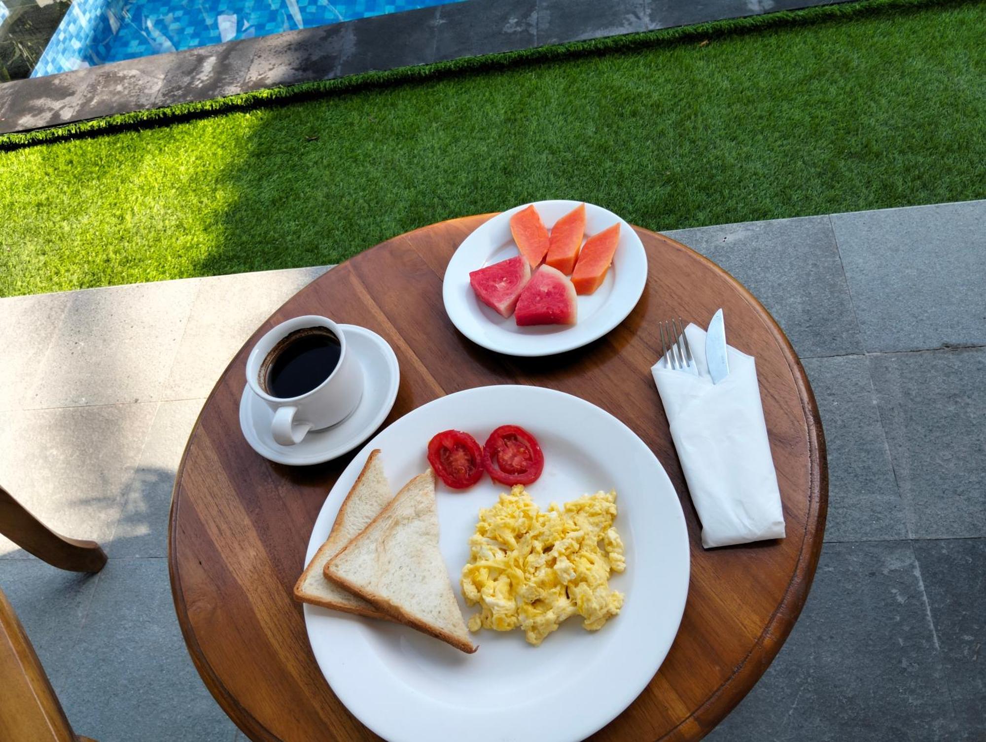 Kutus Bali Guesthouse Sanur  Exterior photo